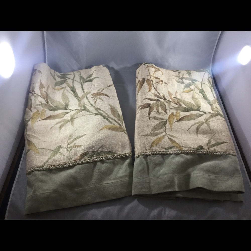 JC Penny Home Collection Valances - Picture 10 of 10